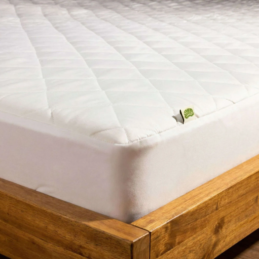 Corner View of the Natura Washable Wool Fitted Mattress Protector.